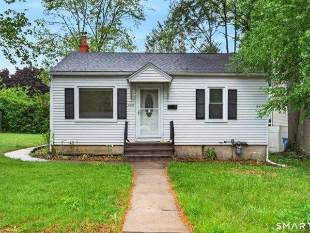 House for sale in Waterbury, Connecticut