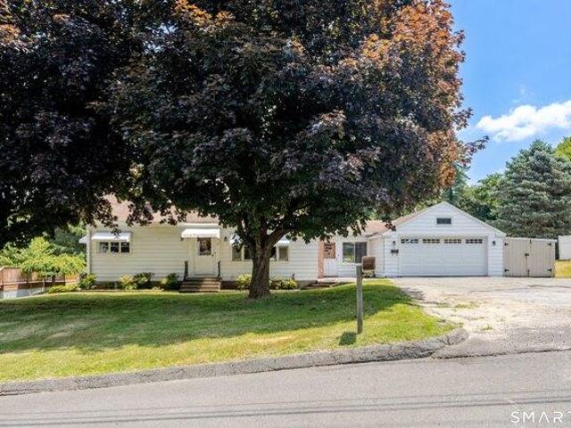 House for sale in Waterbury, Connecticut