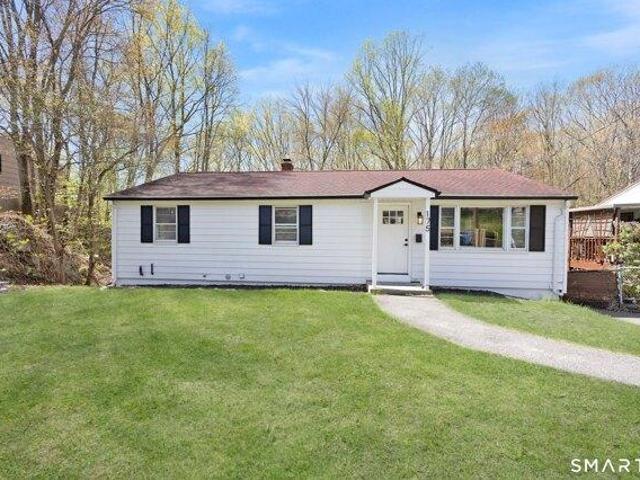 House for sale in Waterbury, Connecticut