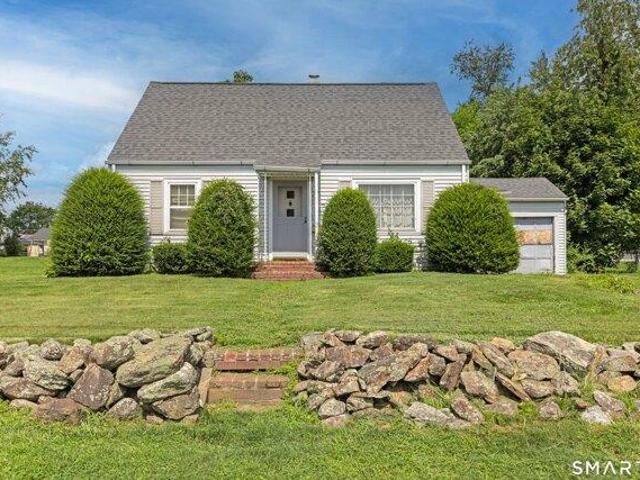 House for sale in Waterbury, Connecticut