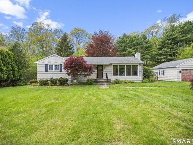 House for sale in Waterford, Connecticut