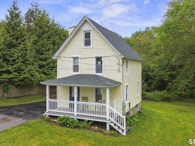 House for sale in Waterford, Connecticut