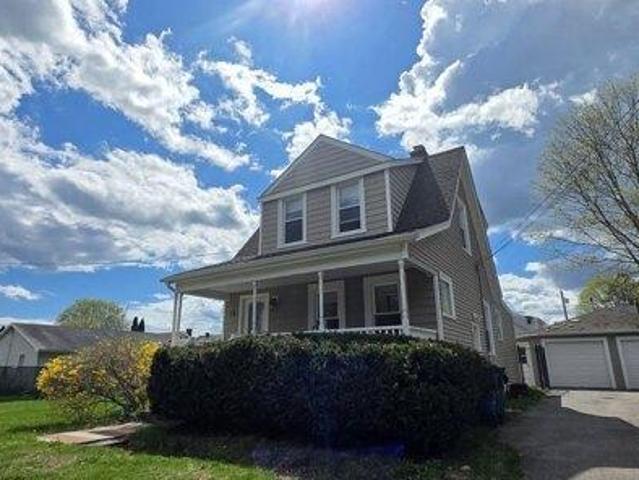 House for sale in Waterford, Connecticut