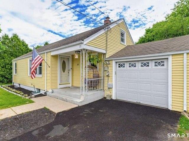 House for sale in Waterford, Connecticut
