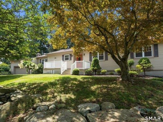 House for sale in Waterford, Connecticut