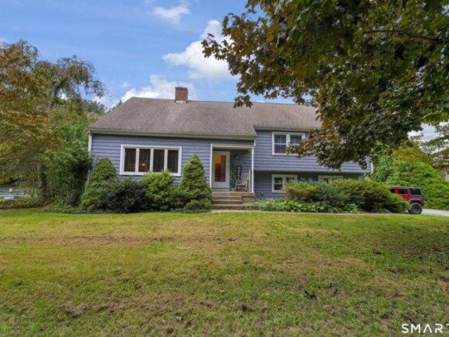 House for sale in Waterford, Connecticut