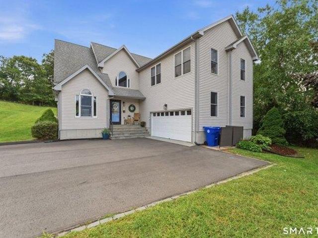 House for sale in Waterford, Southeastern Connecticut Planning Region