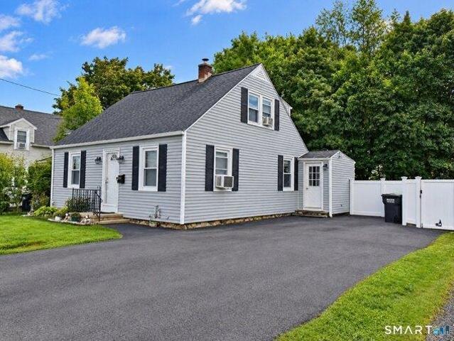 House for sale in Oakville, Watertown