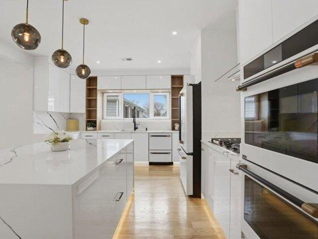 Condo for sale in Watertown, Middlesex County