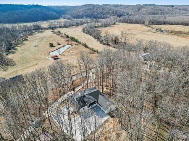 House for sale in Waverly