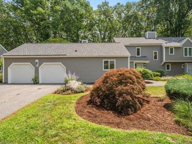 Condo for sale in Wayland, Massachusetts