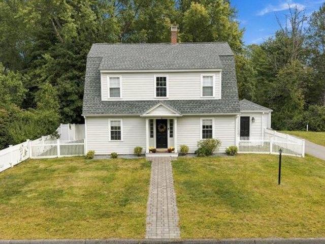 House for sale in Wayland, Middlesex County
