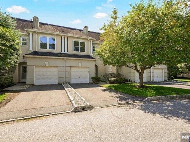 House for sale in Wayne, Passaic County
