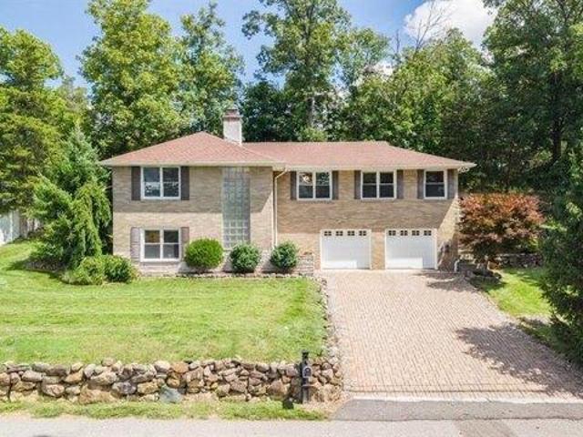 House for sale in Wayne, Passaic County