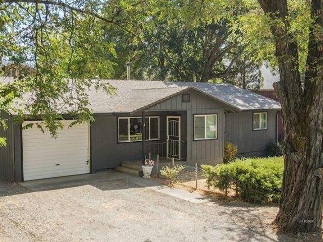 House for sale in Weaverville, California