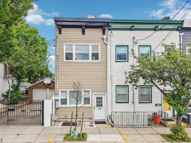 House for sale in Hudson, New Jersey