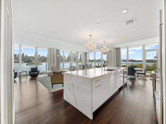 Condo for sale in Hudson, New Jersey