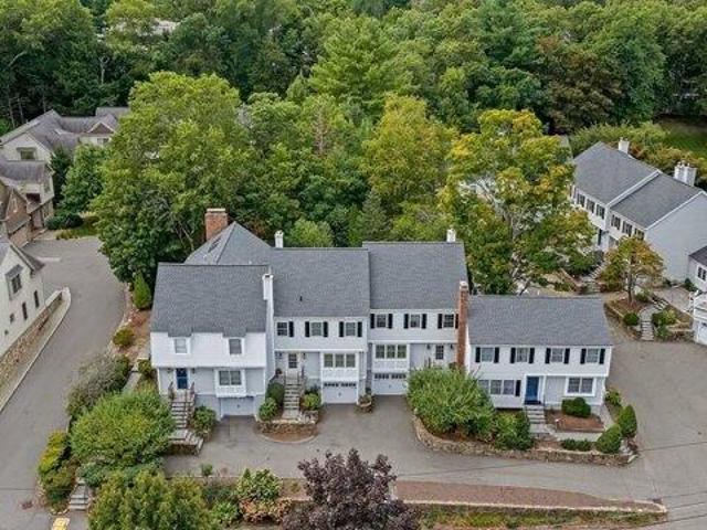 Condo for sale in College Heights, Wellesley
