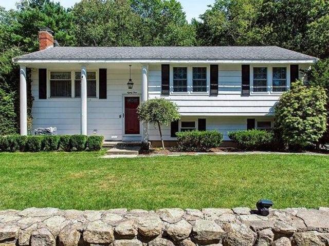 House for sale in Cochesett, West Bridgewater