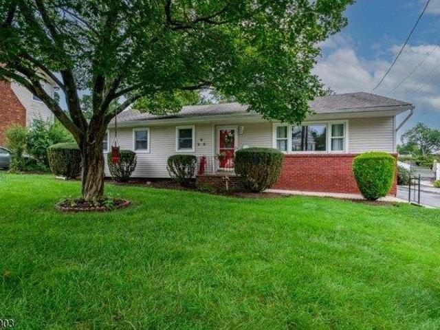 House for sale in Caldwell, Essex County