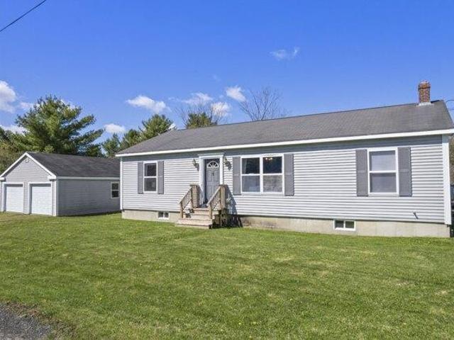 House for sale in Maine