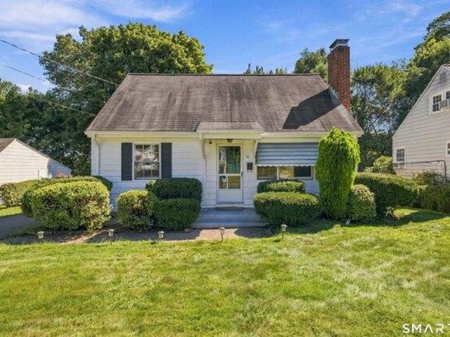 House for sale in Elmwood, West Hartford