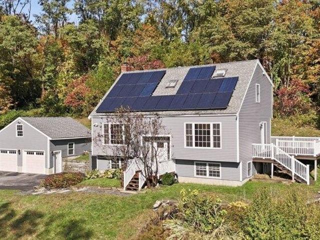 House for sale in West Newbury, Essex County