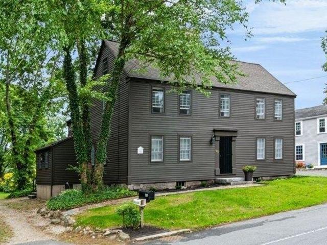 House for sale in West Newbury, Essex County