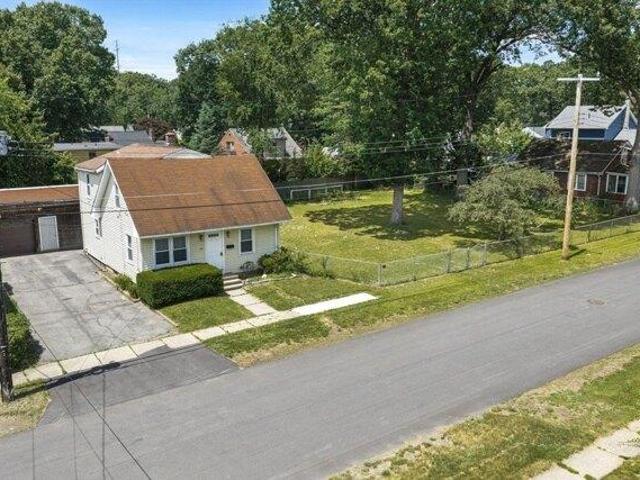 House for sale in Hampden, Massachusetts