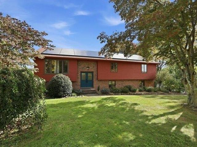 House for sale in Amostown, West Springfield