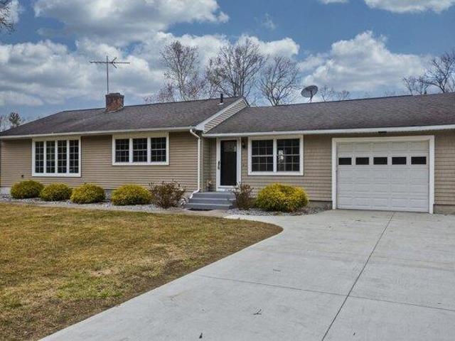 House for sale in Cayenne, West Springfield