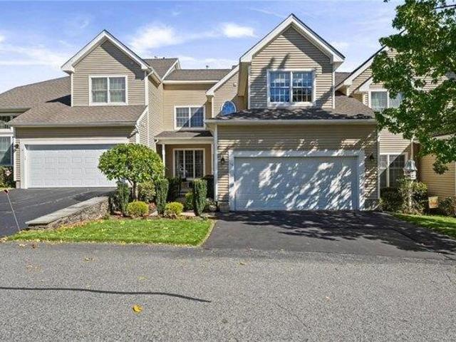 House for sale in River Farms, West Warwick