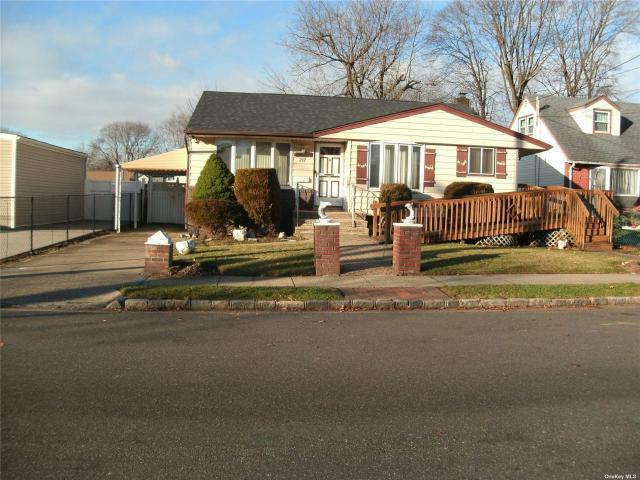 House for sale in New Cassel, Nassau County