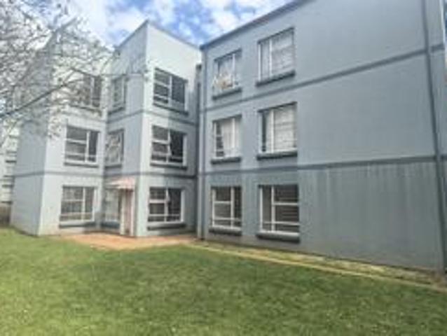 Apartment for sale in Vosloorus, Gauteng