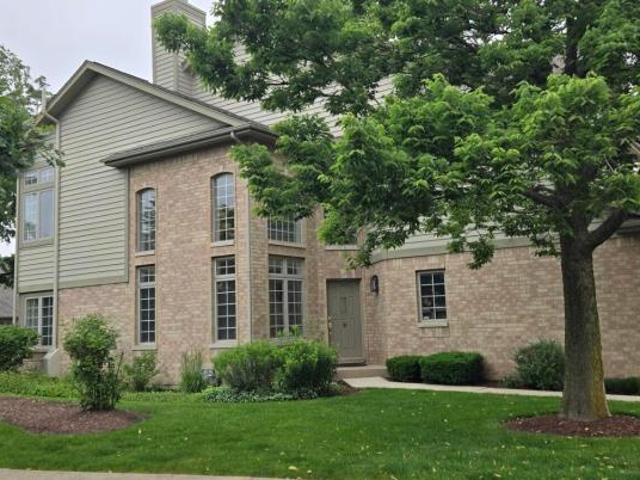 Townhouse for sale in Western Springs