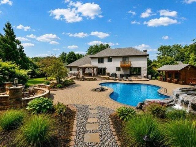 House for sale in Hampden, Massachusetts