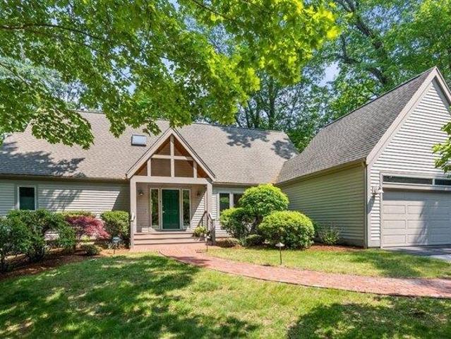 Condo for sale in Weston, Massachusetts