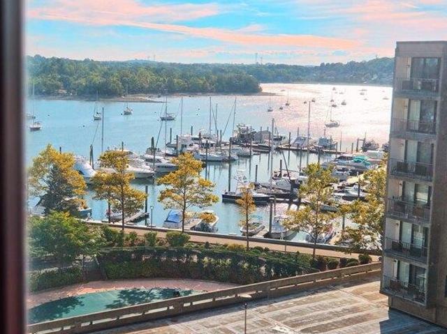 Condo for sale in Weymouth, Norfolk County