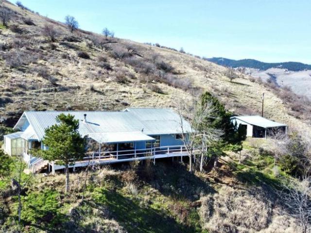 House for sale in White Bird