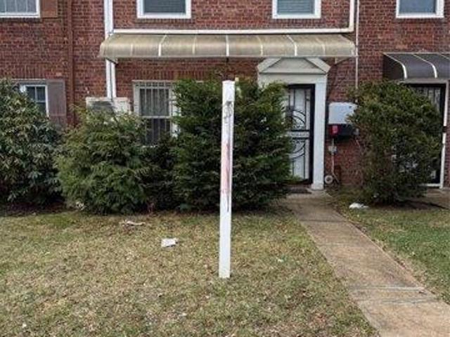 House for sale in Queens, Arverne