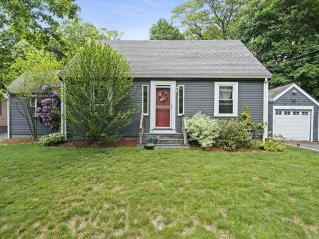House for sale in Whitman, Massachusetts