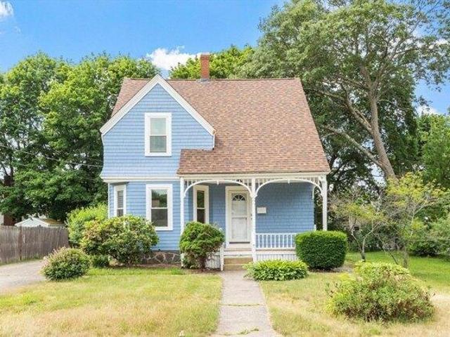 House for sale in Whitman, Massachusetts