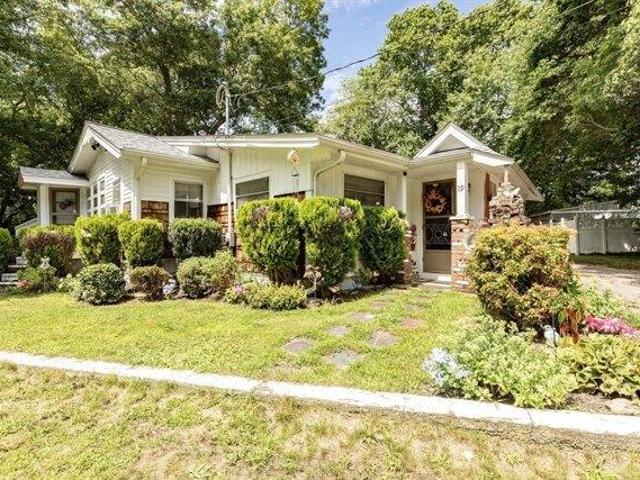 House for sale in Whitman, Massachusetts