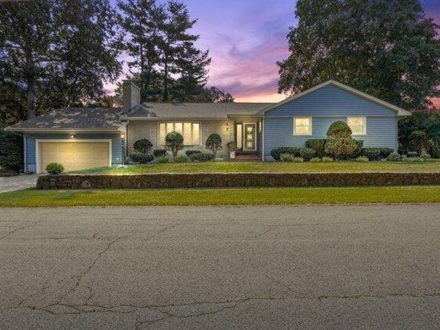 House for sale in Whitman, Massachusetts
