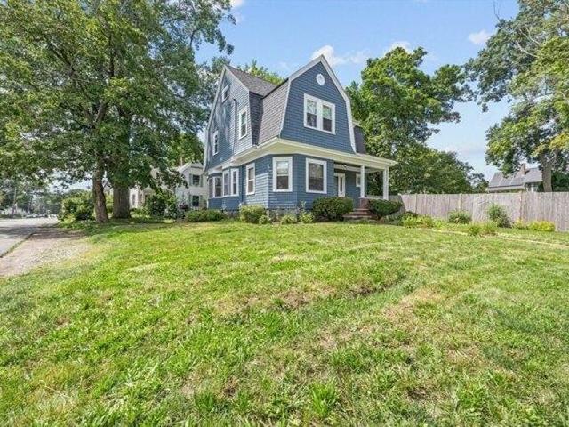 House for sale in Winslow Estates, Whitman