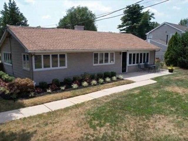 House for sale in Charleston, Willingboro Township