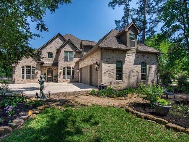 House for sale in Willis, Texas