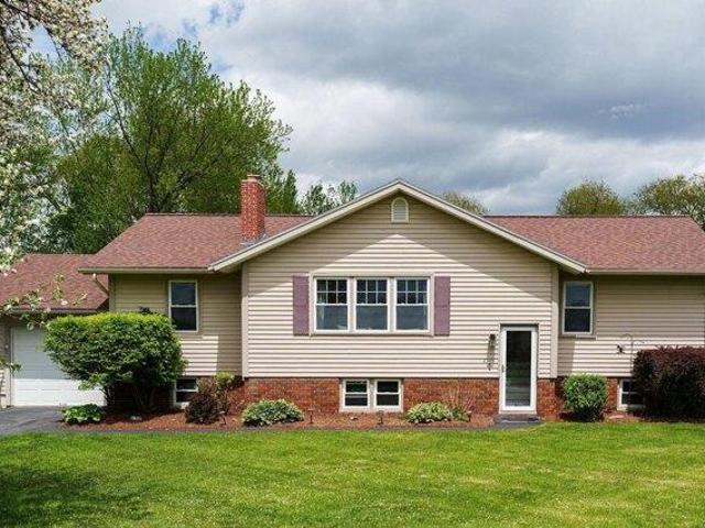 House for sale in Williston, Vermont