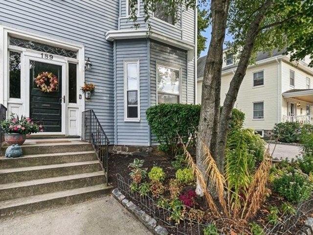 Condo for sale in Winchester, Middlesex County