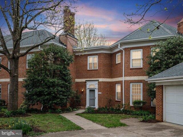 Condo for sale in Winchester